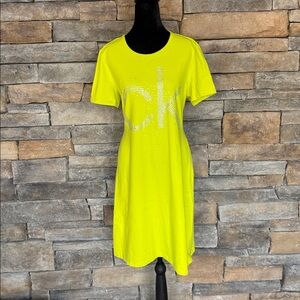 ☘️ Calvin Klein Lime Green T-Shirt Dress
